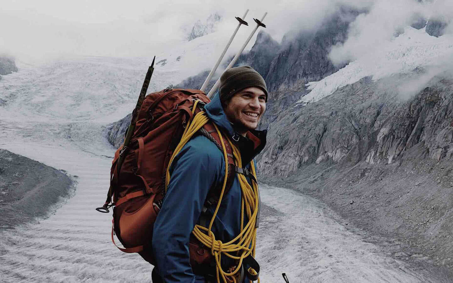 happy-hiker